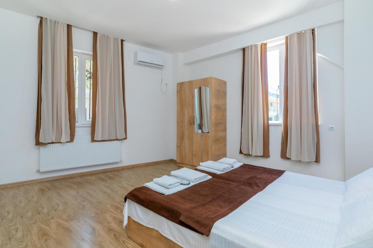 Hotel Continental Gori Exteriér fotografie