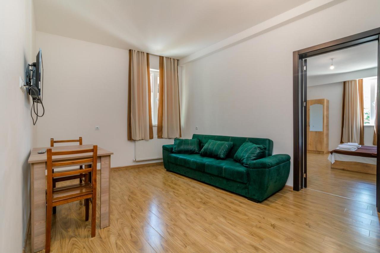 Hotel Continental Gori Exteriér fotografie